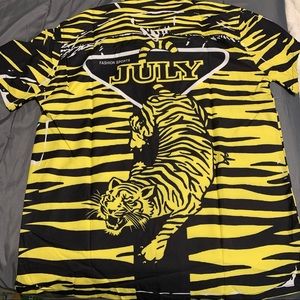 Slim button shirt medium